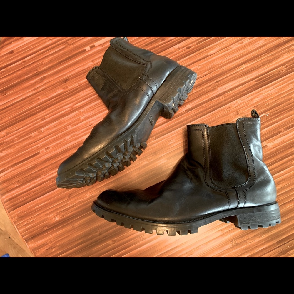 Kenneth Cole Reaction Leather Chelsea Boots